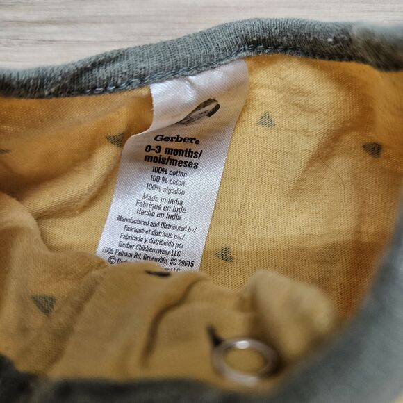 Gerber Baby Boy Sleeper Pajamas Trucks Vehicles Size 3 Months - Picture 8 of 9